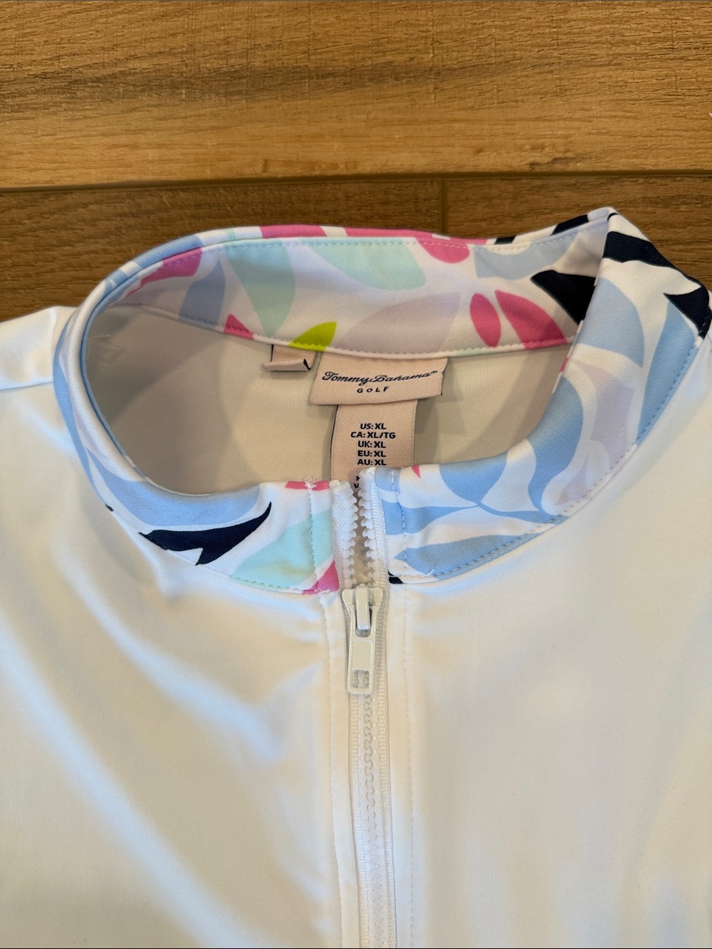 Tommy Bahama White Half-Zip Golf Dress with Floral Collar & Pockets XL - Picture 2 of 10